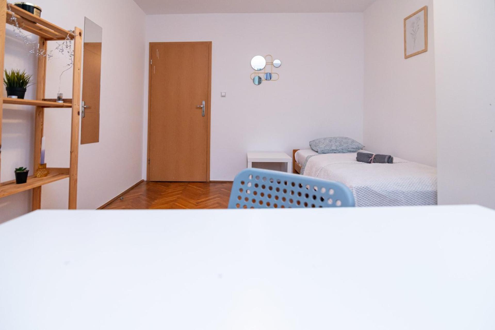 Regem Pokoje Nowogrodzka Varşovia Exterior foto